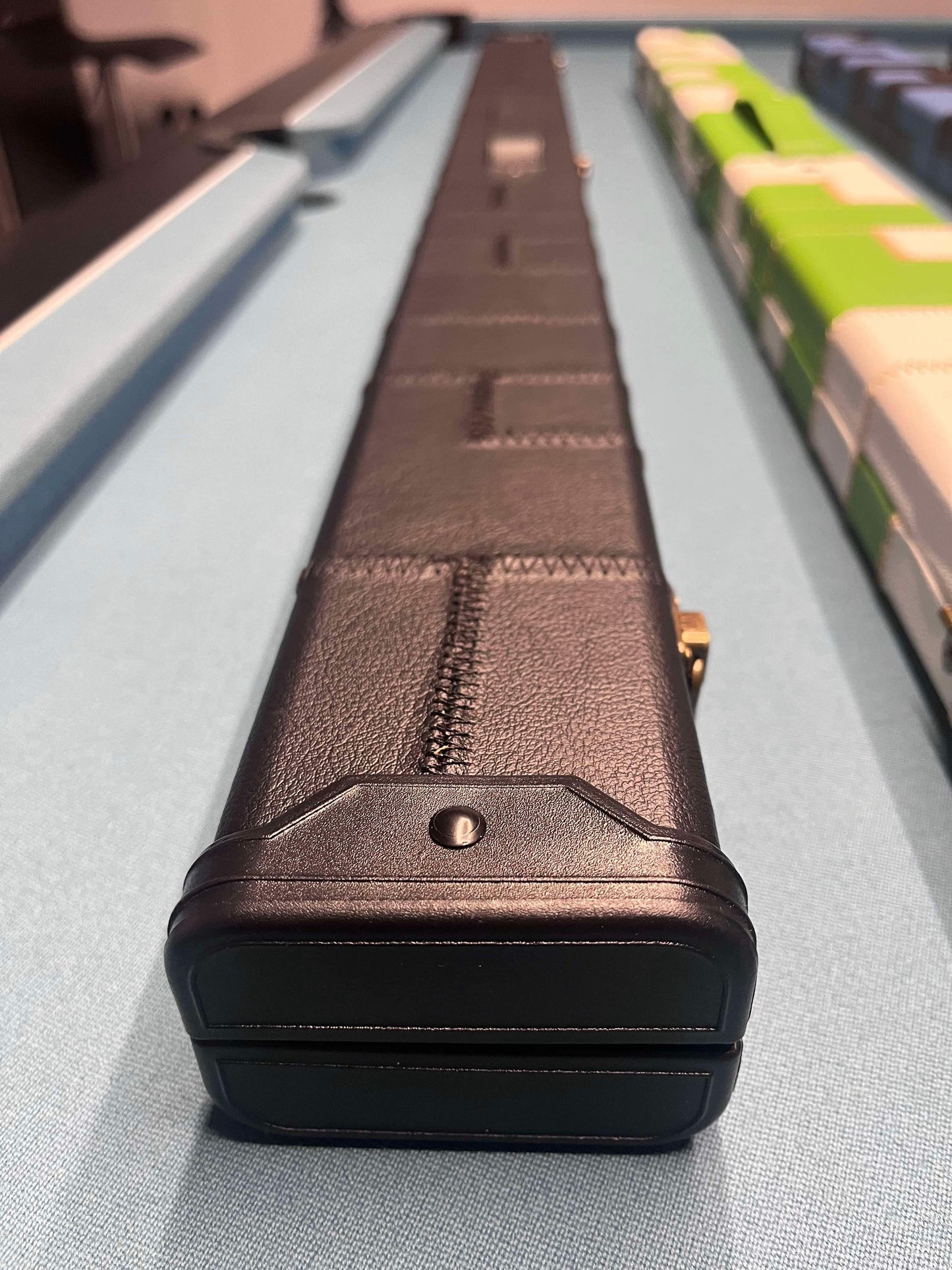 3/4 Black Cue Case