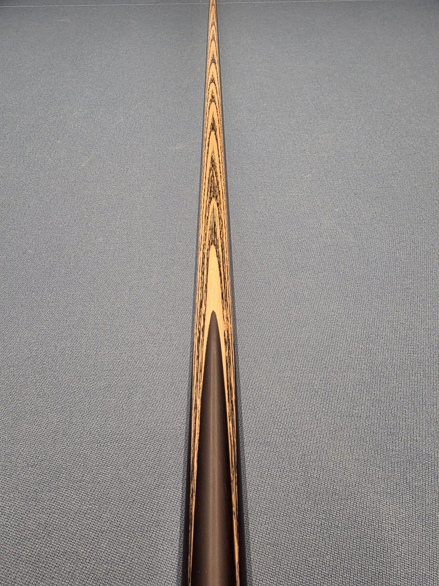 Kemp & Kerslake One Piece Elite Cue 2