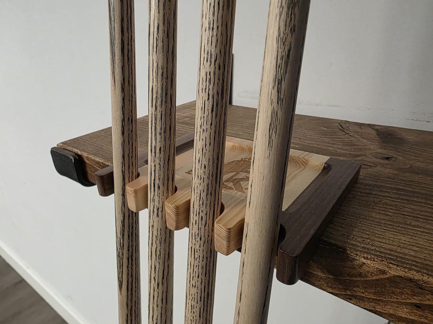 Wooden portable cue rack