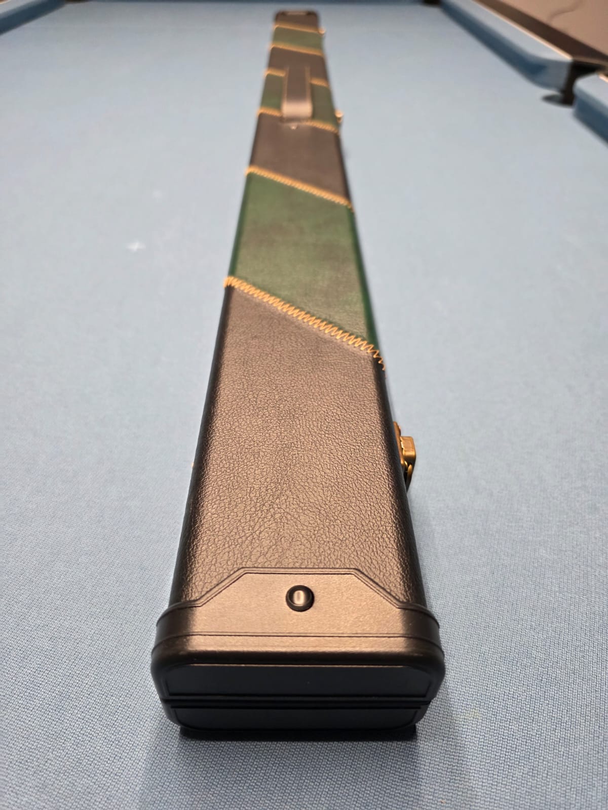 3/4 Green and Black Diagonal Stripe Case