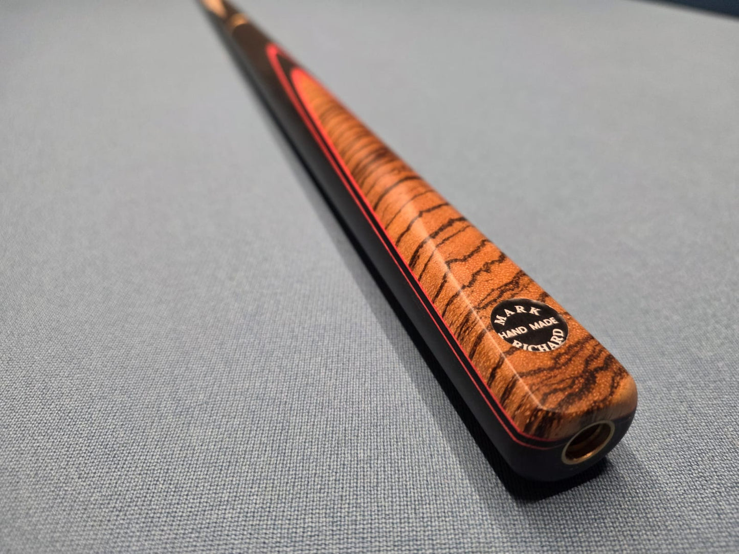 The Raptor - 3/4 Ash Cue